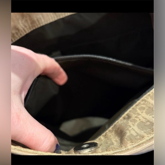 ⭐️Authentic Dior Tan Nylon Bag with Heart Charm - Picture 9 of 9